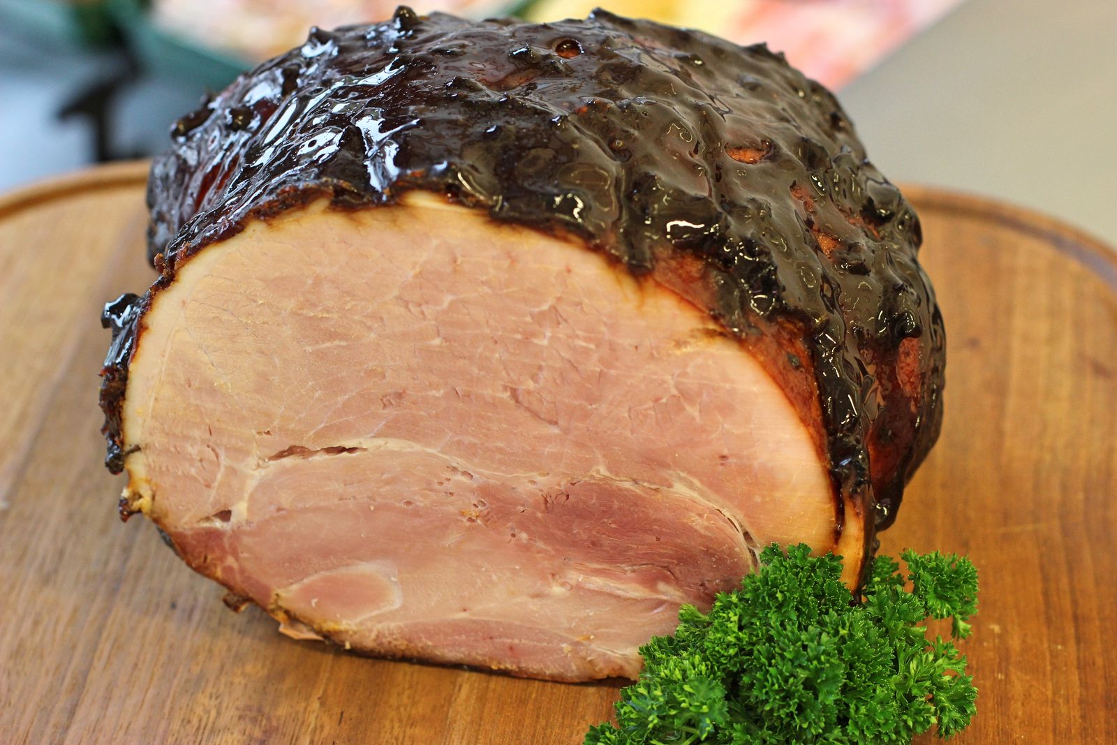Glazed honey roast ham